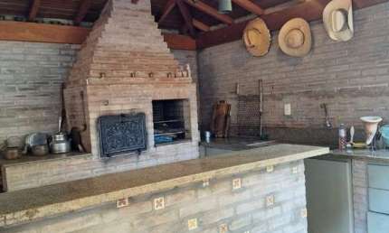 Casa em Condomínio em Ribeirão Preto-SP  Bairro Condomínio Aroeira  3 Quartos  1 Suíte  2 Salas  2 Banheiros  2 Vagas  155m².