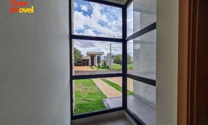 Casa de Luxo no Condomínio Alto do Castelo 1  3 Quartos, 3 Suítes  4 Vagas  Ribeirão Preto-SP  Quer Imóvel Negócios Imobiliários