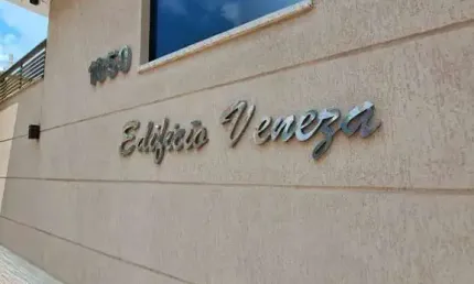 Venda cobertura de luxo no Jardim Paulista, Ribeirão Preto-SP  4 quartos, 4 suítes, 1 sala, 5 banheiros, 2 vagas  Edifício Veneza  Quer Imóvel Negócios Imobiliários