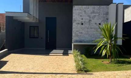 Casa em Condomínio à Venda em Ribeirão Preto-SP - 3 Quartos, 1 Suíte, 2 Salas, 3 Banheiros, 4 Vagas de Garagem - 150m²