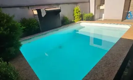 Casa em Condomínio de Luxo na Vila do Golf em Ribeirão Preto-SP: 3 Quartos, 1 Suíte, 4 Banheiros, 2 Vagas, 150m².