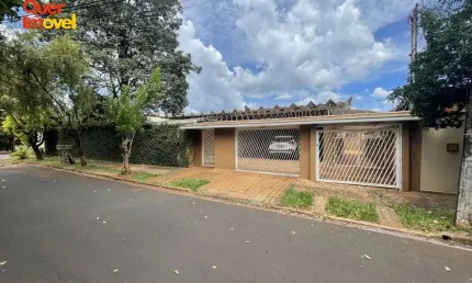 Espaçosa casa para locação em Ribeirão Preto-SP, Jardim Recreio: 4 quartos, 3 suítes, 2 salas, 6 banheiros, 7 vagas, 435m²