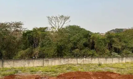 Terreno em condomínio à venda em Ribeirão Preto-SP no Condomínio Arara Vermelha - 443m² de área. Confira!