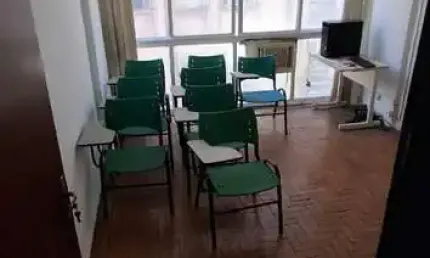 Sala Comercial à Venda no Centro de Ribeirão Preto-SP: 1 sala, 1 banheiro, 27,05 m² de área.