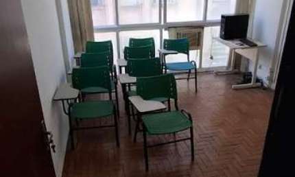 Sala Comercial à Venda no Centro de Ribeirão Preto-SP: 1 sala, 1 banheiro, 27,05 m² de área.