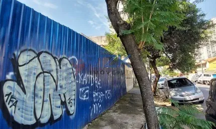 Terreno em condomínio fechado à venda na Rua Miguel Teles Júnior, Cambuci, São Paulo