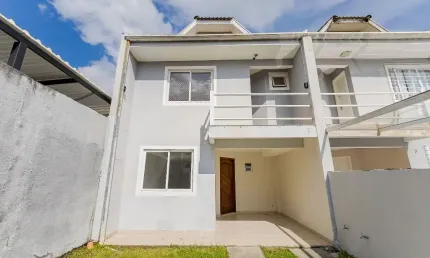 Preço de ocasião! Sobrado Capão Raso - 123m² - 3 vagas - R$ 509 mil