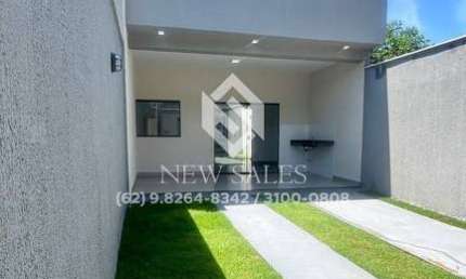 Linda Casa 3 Quartos Sendo 1 Suíte com Jardim de inverno