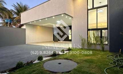 Excelente Casa com 3 Quartos sendo 2 Suítes Plenas - Setor Garavelo
