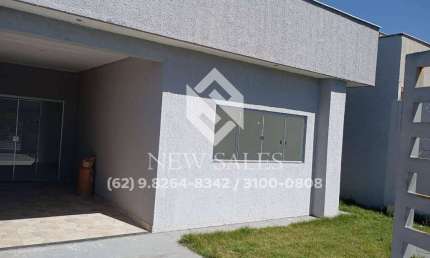 Linda casa com 2 Quartos sendo 1 Suíte - Área Gourmet