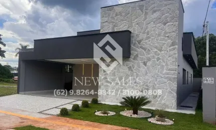 Lindíssima !!! Casa c/ 3 Suítes plenas - Closet - Piscina - Hidro e Cascata