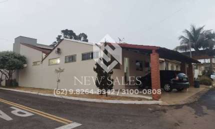 Casa em Condominio com 4 Quartos sendo 1 Suíte - Região Noroeste