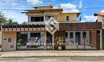 Sobrado com 4 Suítes, 3 vagas de estacionamento, Setor Jaó