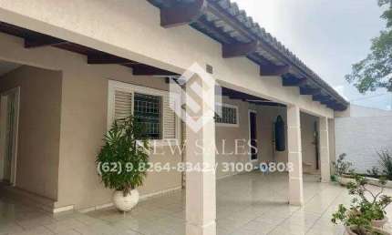 CASA 03 QUARTOS (UMA SUÍTE) PARQUE DAS LARANJEIRAS - TODA REFORMADA