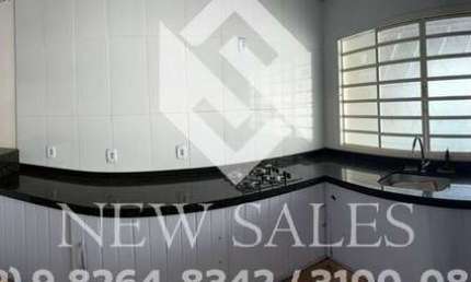 Vendo Ótima Casa no Jardim Nova Esperança 3 Quartos sendo 1 Suíte