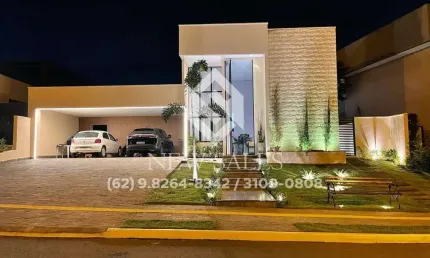 Casa de Alto Padrão / Toda Mobiliada, com 256 m² área construída
