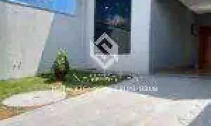 Casa com 3 quartos, suíte e 98m² de área construída- pontal sul