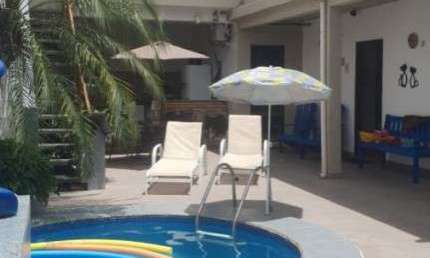 OPRTUNIDADE ÚNICA!! Pousada com piscina em Solemar!
