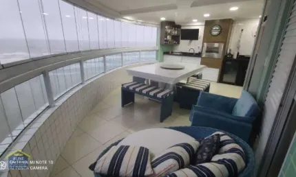 Apartamento de boneca 02 dorms, sendo 01 suíte, frente mar!