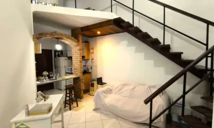 Sobrado de condomínio - última casa com quintal privativo!! 2 dorms!!