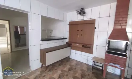 Linda casa de condomínio com 1 dorm - vaga de garagem e espaço gourmet!
