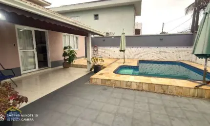 Sobrado Isolado com 4 suítes 3 vagas - Com Piscina e Churrasqueira a Carvão!