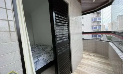 Apartamento na Guilhermina Reformado e Mobiliado por apenas R$ 460mil!