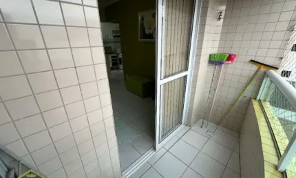 Lindo Apartamento em Prédio Frente Mar no Flórida! Com lazer e Mobiliado!