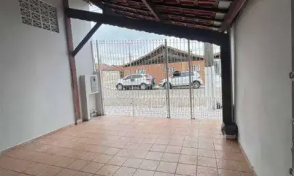 CASA 1 DORM,PERTINHO DO COMÉRCIO ... ABAIXOUUU O VALOR R$300 MIL.