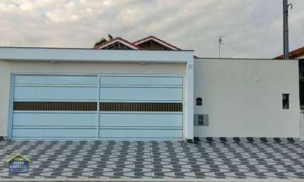 Oportunidade!! Casa com piscina, 03 dorms, pertinho da praia!!