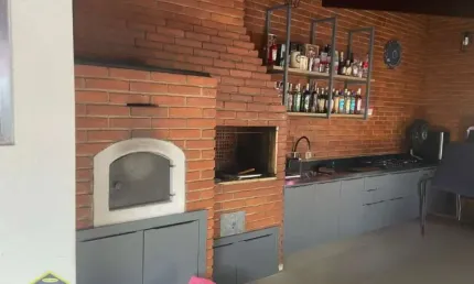 Linda Casa Térrea Isolada 3 dorms + 1 dorm na Edícula - 5 vagas de garagem!