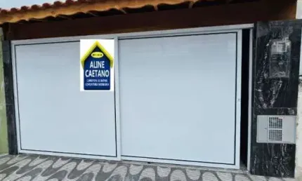 Linda casa geminada toda reformada com 2 suítes 2 vagas - financia!
