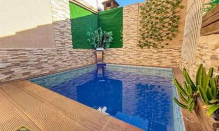 420 MIL CASA GEMINADA COM PISCINA, 02 DORMS, LOCALIZAÇÃO TOP!