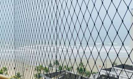OLHA ESSE APTO, 3 DORMS , 2 SUÍTES , SÃO 130 METROS DE APARTAMENTO, NA QUADRA DA PRAIA.