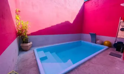 Casa térrea geminada com piscina e churrasqueira a carvão! financia!