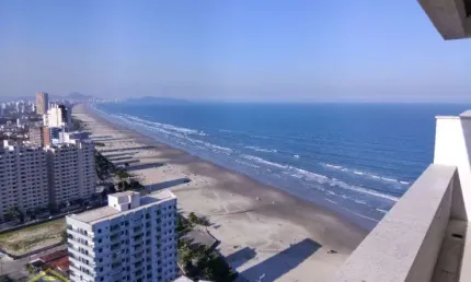 ESTA É A COBERTURA DOS SEUS SONHOS!! VISTA IMPERDÍVEL EM PRÉDIO FRENTE MAR