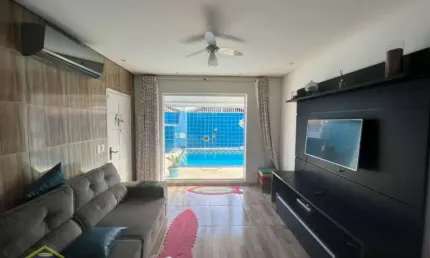 Casa com 3 quartos à venda na Rua Maracanã, 585, Balneário Maracanã, Praia Grande