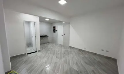 Oportunidade!! Kinet reformada, pertinho da praia!!