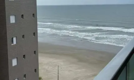 Apto 2 dorms 1 suíte, frente mar , venha desfrutar dessa linda vista apenas r$629 mil.