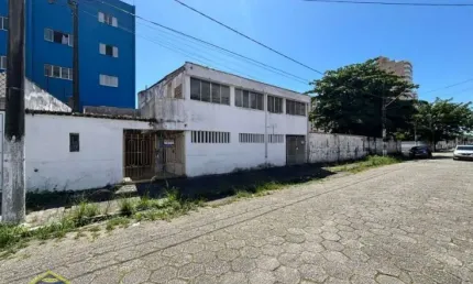 Ampla casa 05 dorms, 05 vagas, 400 mts da praia 340 mil