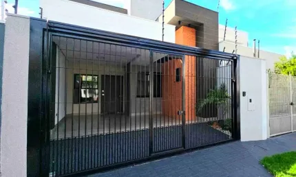 Casa com 3 quartos à venda no Jardim Brasil, Maringá 