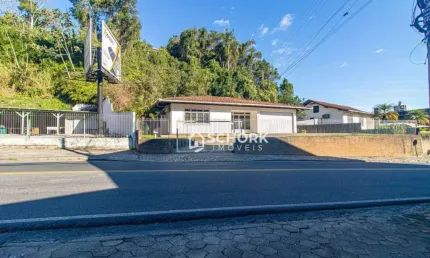 Casa com 3 dormitórios à venda, 167 m² por r$ 900.000,00 - água verde - blumenau/sc