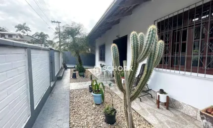 Casa com 2 dormitórios à venda, 100 m² por R$ 600.000,00 - Asilo - Blumenau/SC