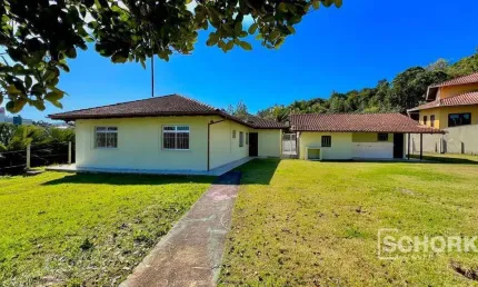 Casa com 6 dormitórios para alugar, 270 m² por R$ 6.589,85/mês - Fortaleza - Blumenau/SC