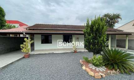 Casa com 3 dormitórios à venda, 217 m² por R$ 690.000,00 - Badenfurt - Blumenau/SC