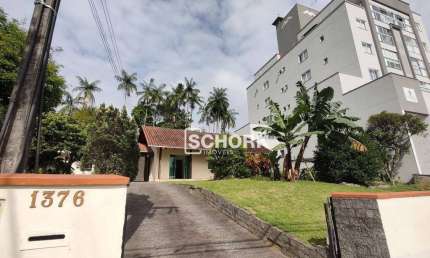 Casa com 3 dormitórios para alugar, 90 m² por R$ 5.600,00/mês - Asilo - Blumenau/SC