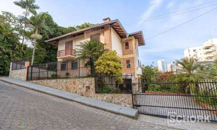 Casa com 4 dormitórios à venda, 357 m² por R$ 1.300.000,00 - Vila Nova - Blumenau/SC