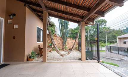 Casa com 2 dormitórios à venda, 69 m² por R$ 420.000,00 - Escola Agrícola - Blumenau/SC