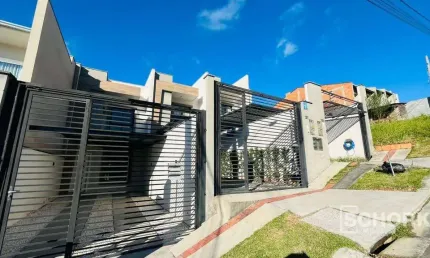 Sobrado com 3 dormitórios para alugar, 120 m² por R$ 3.300,00/mês - Tribess - Blumenau/SC