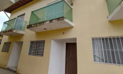 Sobrado à venda em Mongaguá, Jd Santana, com 2 quartos, com 70 m²